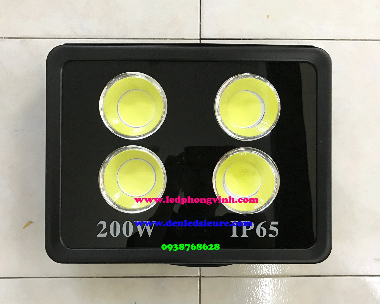  Đèn pha led chiếu xa 200W “thiên lý nhãn”